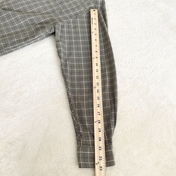 IZOD Button Down Shirt Mens Size L Beige Green Plaid Long Sleeve Classic Fit - Picture 7 of 8